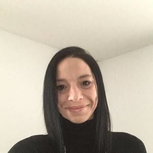 Meet your Posher, Véronique